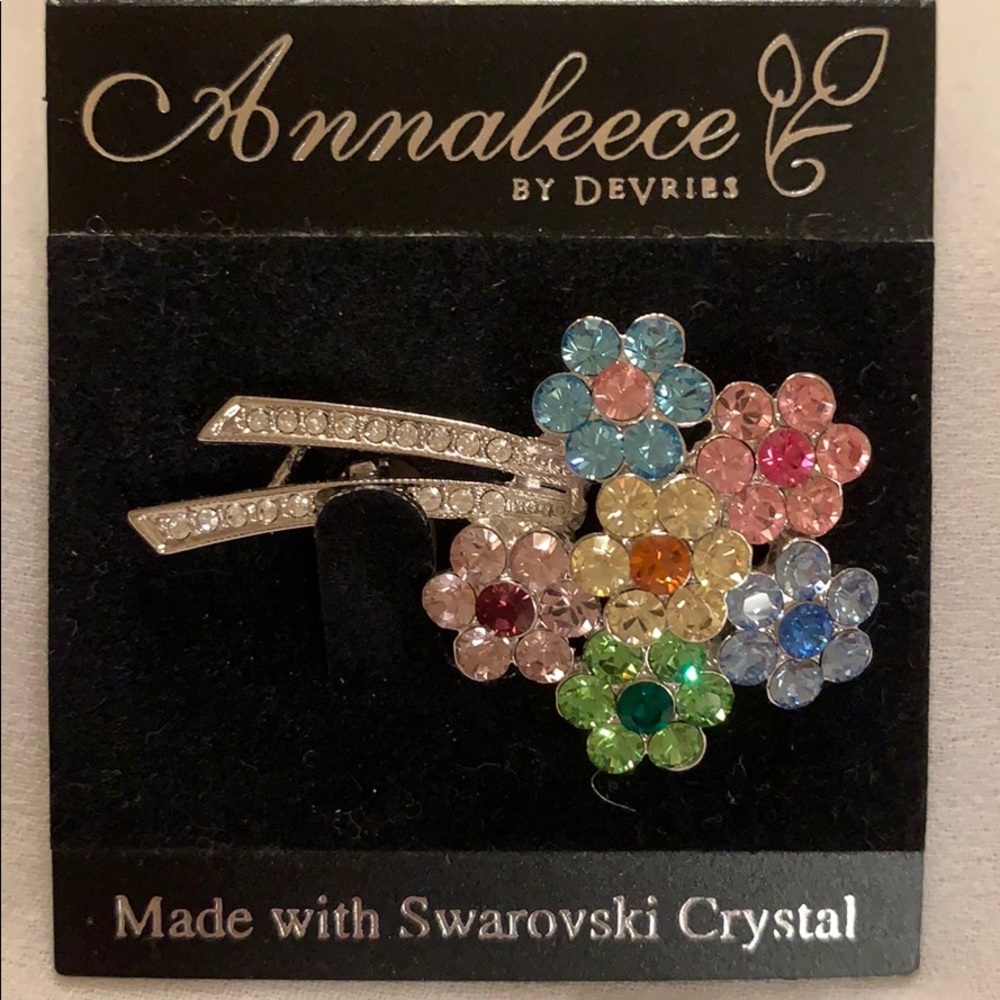 Brooch Annaleece by Devries